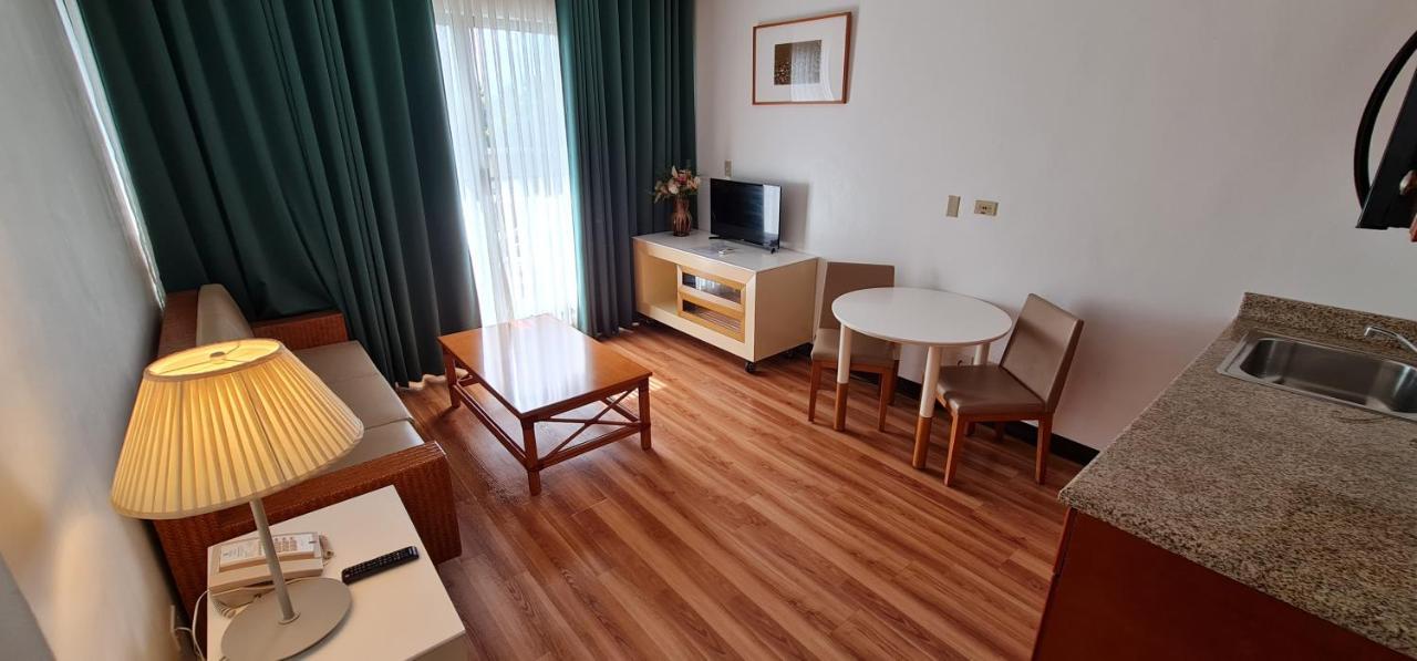 Surestay By Best Western Guam Airport Barrigada Екстериор снимка