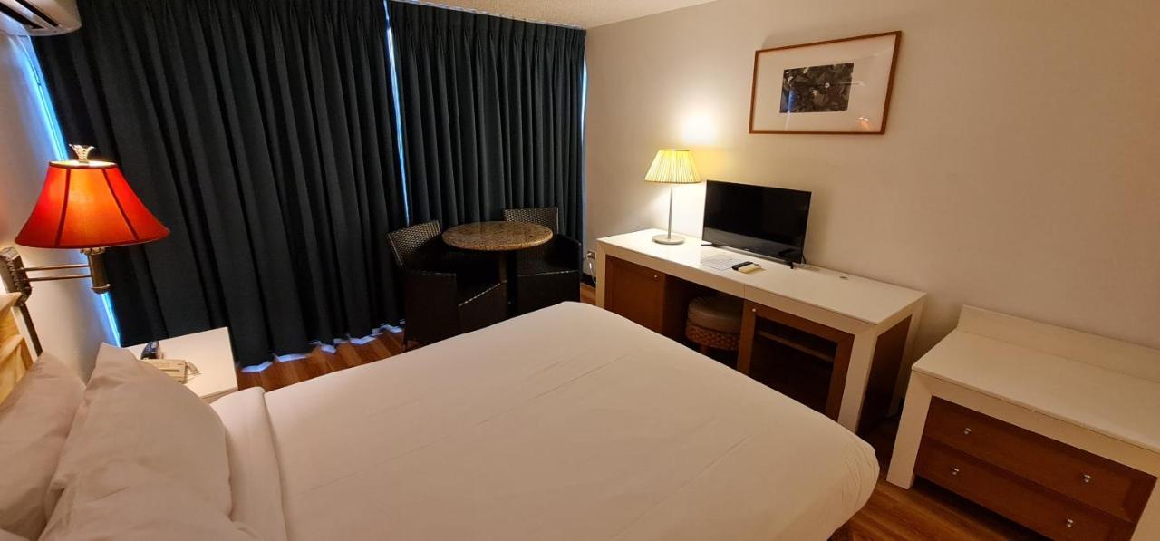 Surestay By Best Western Guam Airport Barrigada Екстериор снимка