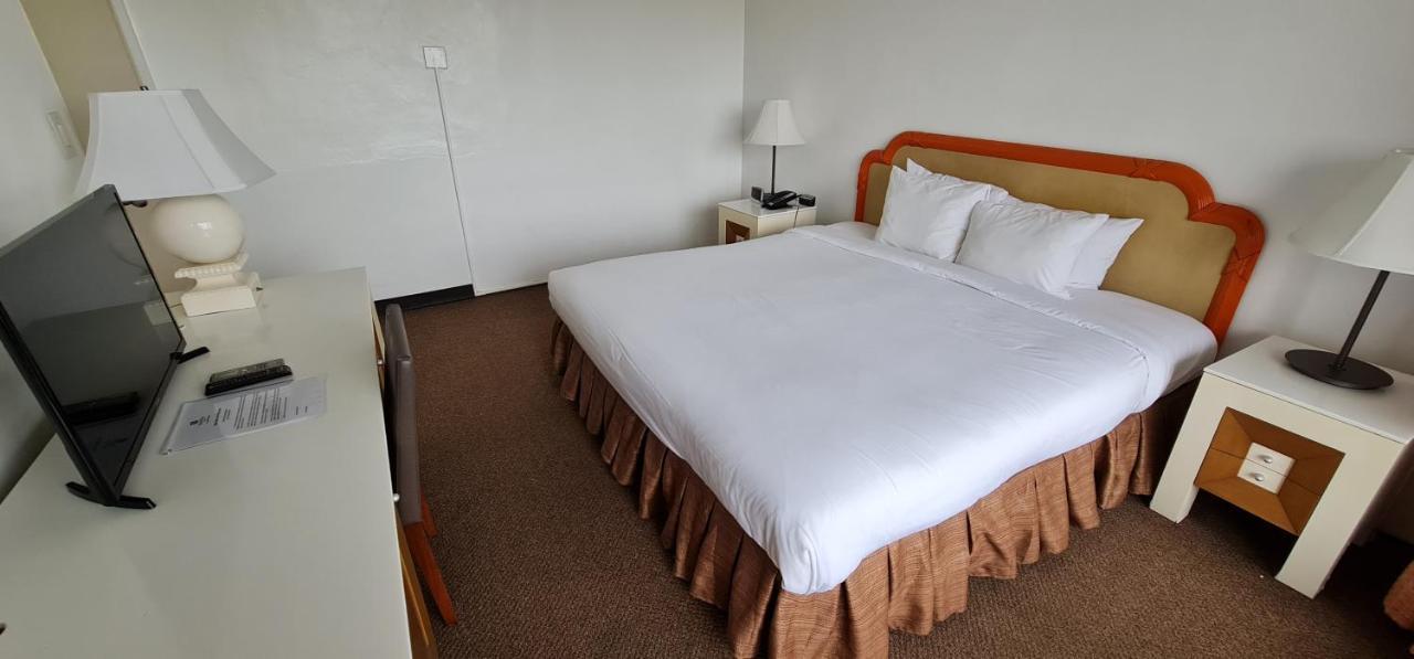 Surestay By Best Western Guam Airport Barrigada Екстериор снимка