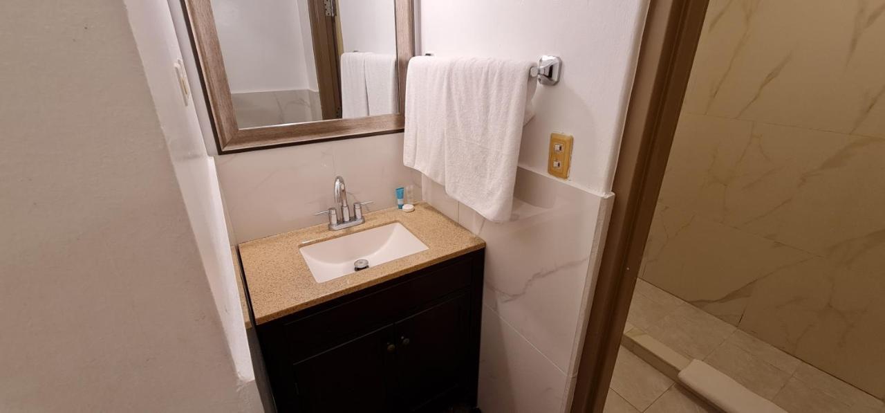 Surestay By Best Western Guam Airport Barrigada Екстериор снимка